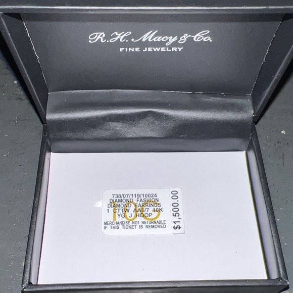 R.H Macy&Co fine jewelry diamond earrings - Picture 11 of 15